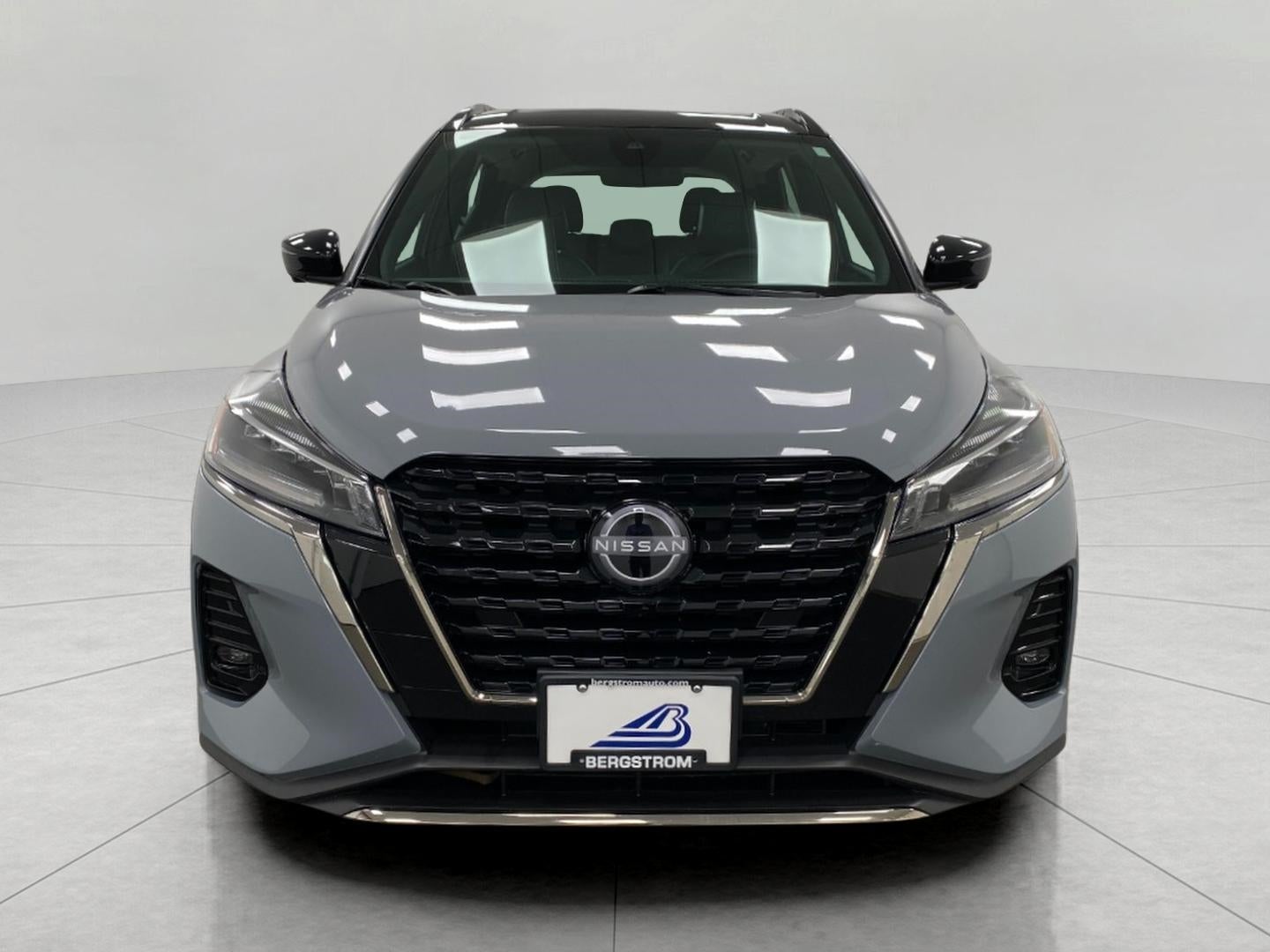 2024 Nissan Kicks SR FWD