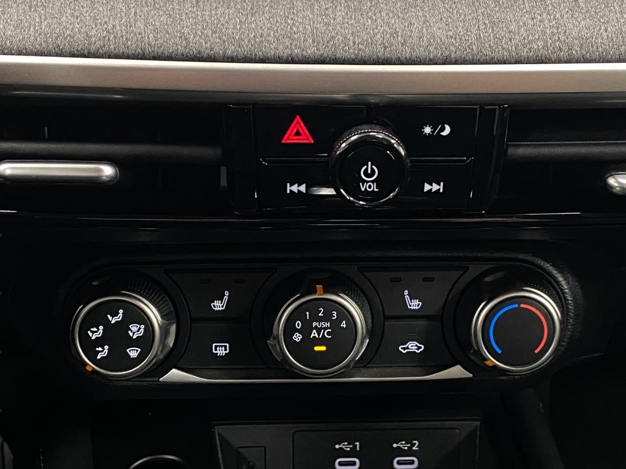 2025 Nissan Kicks SV AWD