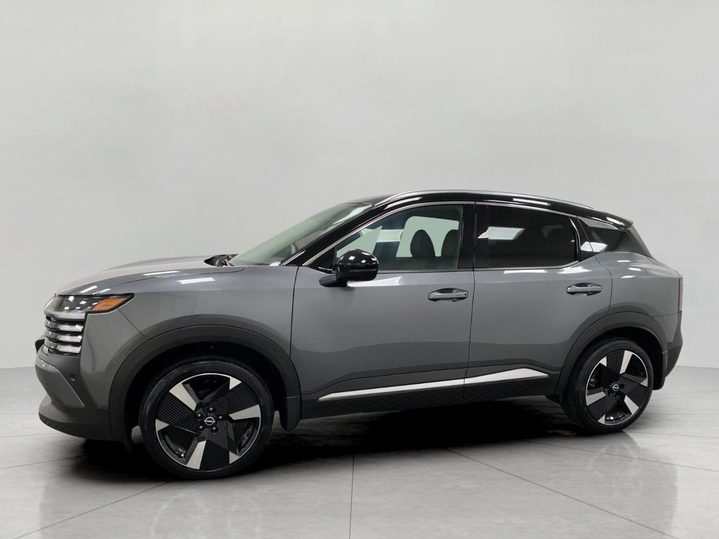 2025 Nissan Kicks SR AWD