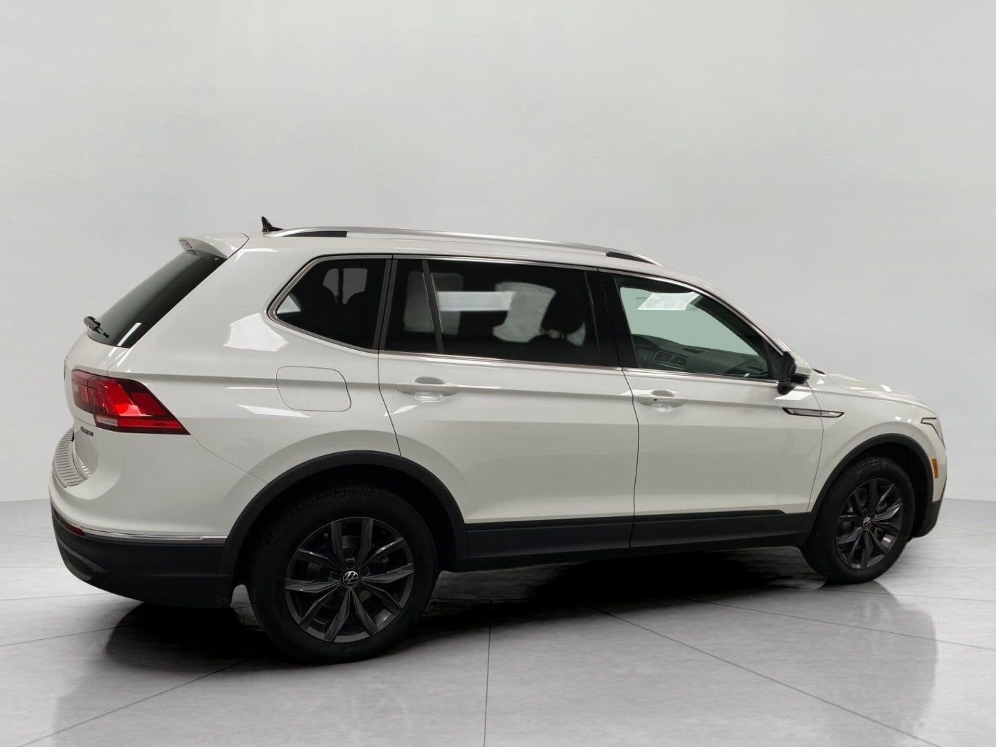 2023 Volkswagen Tiguan 2.0T SE 4MOTION