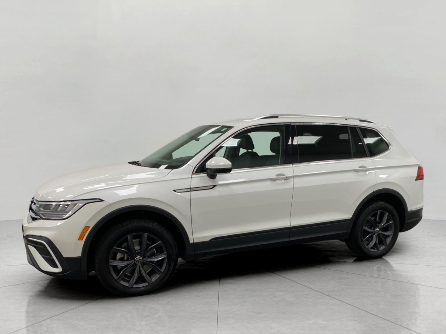 2023 Volkswagen Tiguan 2.0T SE 4MOTION