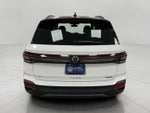 2025 Volkswagen Taos SE Black 4MOTION