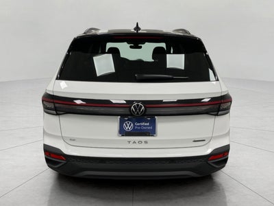 2025 Volkswagen Taos SE Black 4MOTION