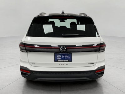 2025 Volkswagen Taos SE Black 4MOTION
