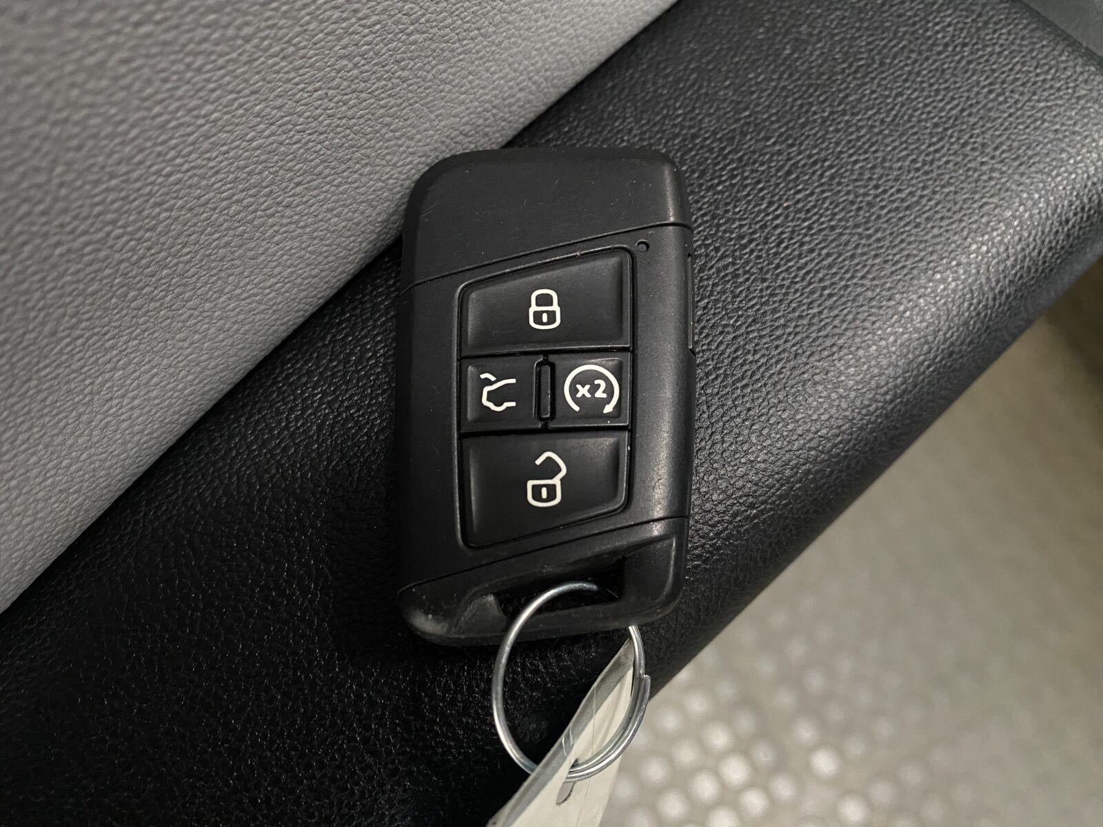 2022 Volkswagen Taos SEL 4MOTION