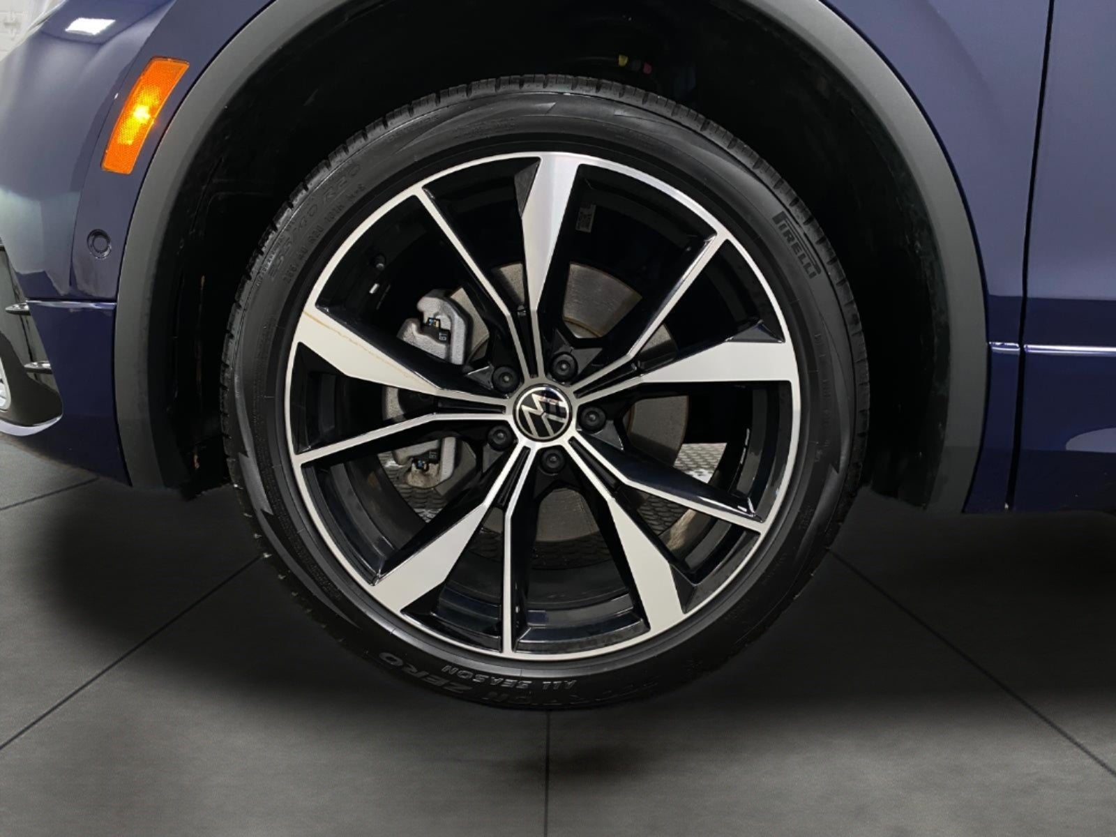 2024 Volkswagen Tiguan 2.0T SEL R-Line 4MOTION