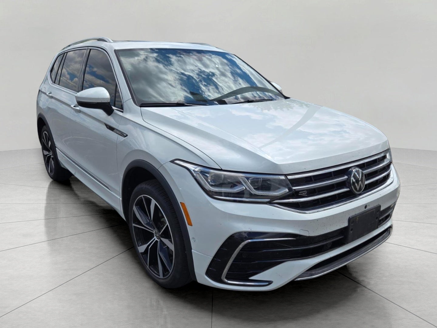 2023 Volkswagen Tiguan 2.0T SEL R-Line 4MOTION