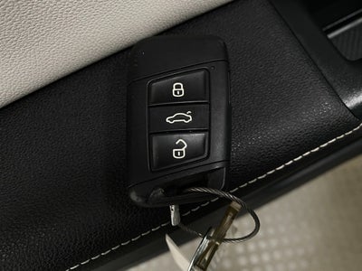 2025 Volkswagen Taos S 4MOTION