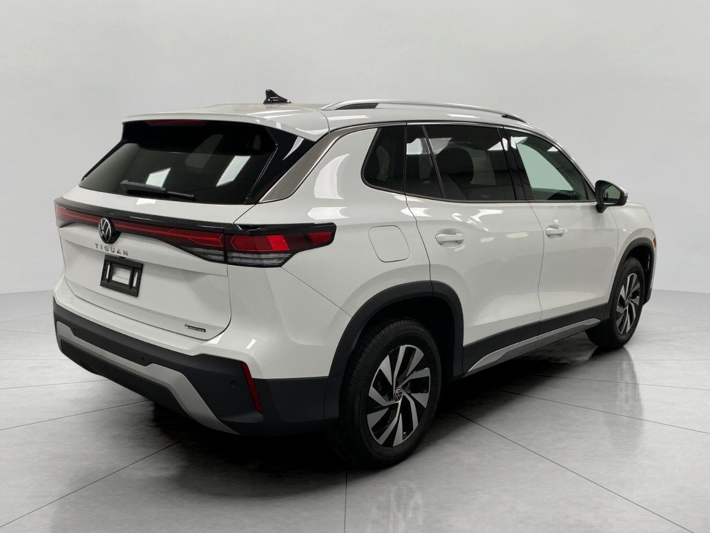 2026 Volkswagen Tiguan S 4MOTION