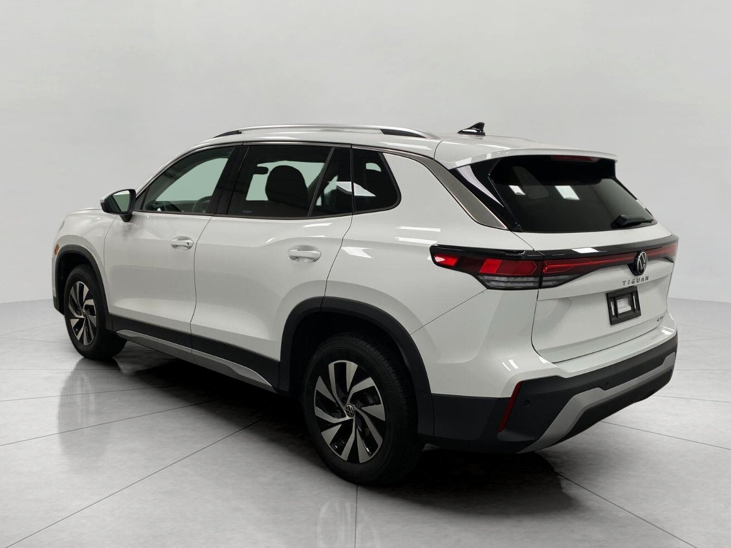 2026 Volkswagen Tiguan S 4MOTION