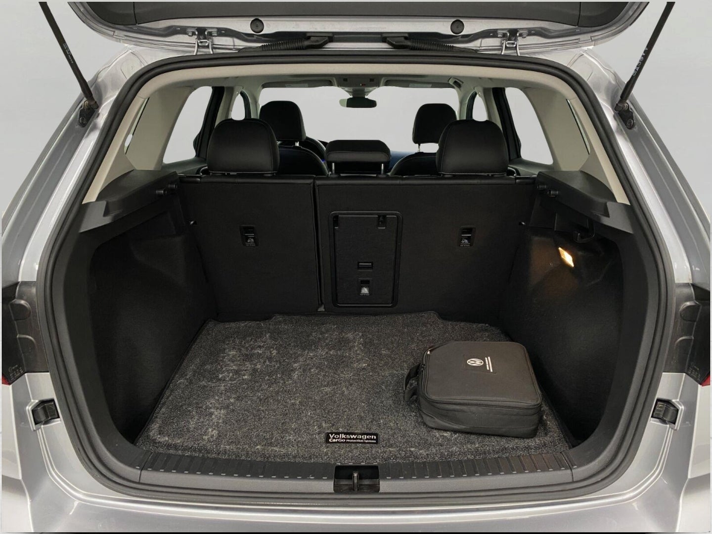 2022 Volkswagen Taos SE 4MOTION