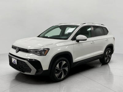 2025 Volkswagen Taos SE 4MOTION