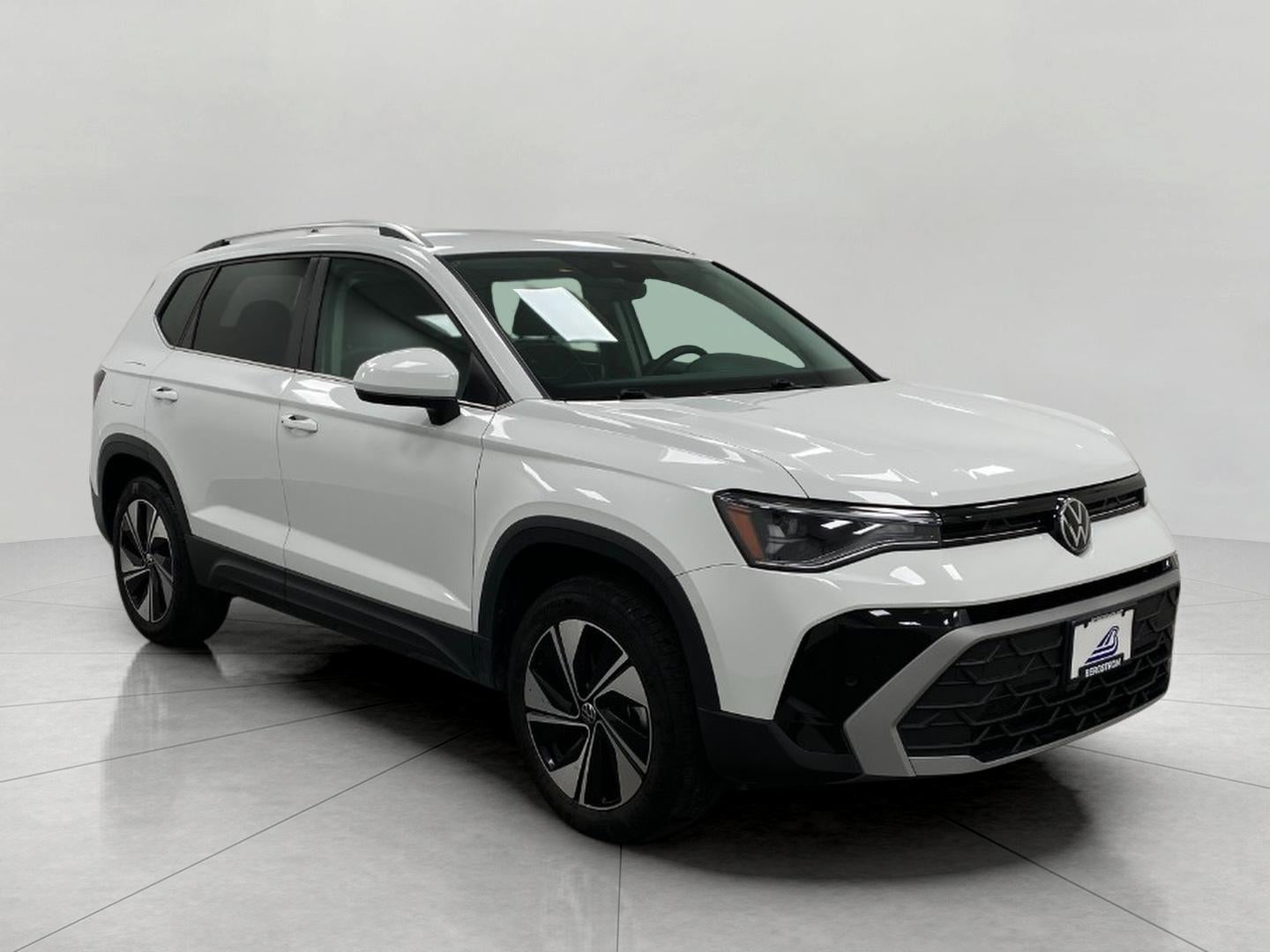 2025 Volkswagen Taos 1.5T SE 4Motion's photo