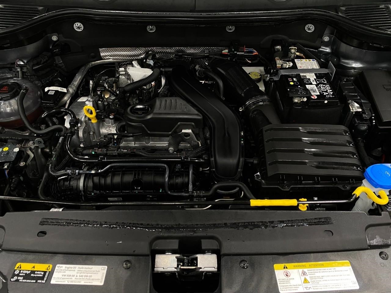 2025 Volkswagen Taos SE 4MOTION