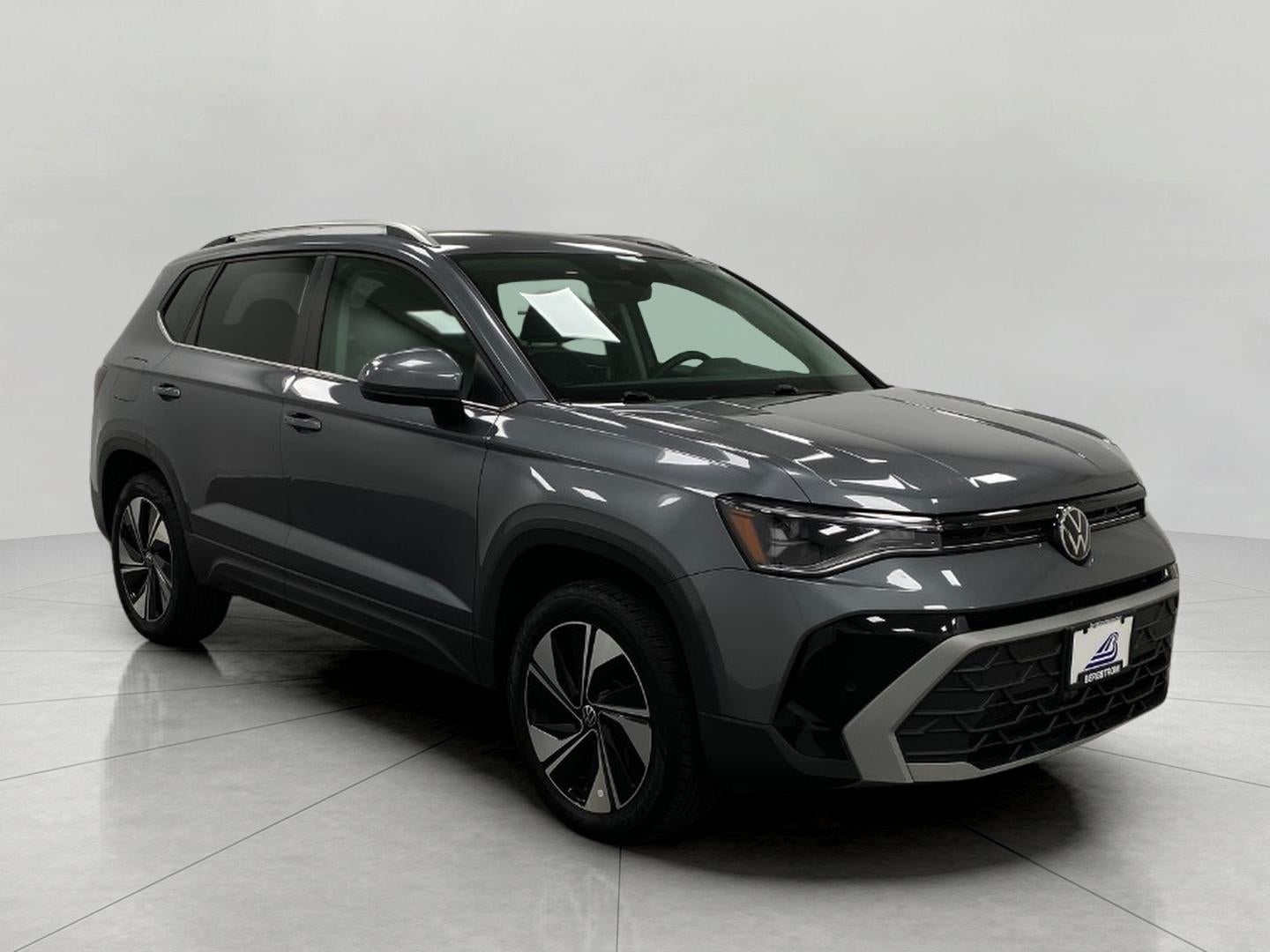 2025 Volkswagen Taos 1.5T SE 4Motion's photo