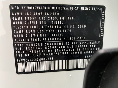 2025 Volkswagen Taos SE 4MOTION