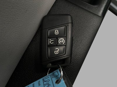 2023 Volkswagen Taos SE 4MOTION