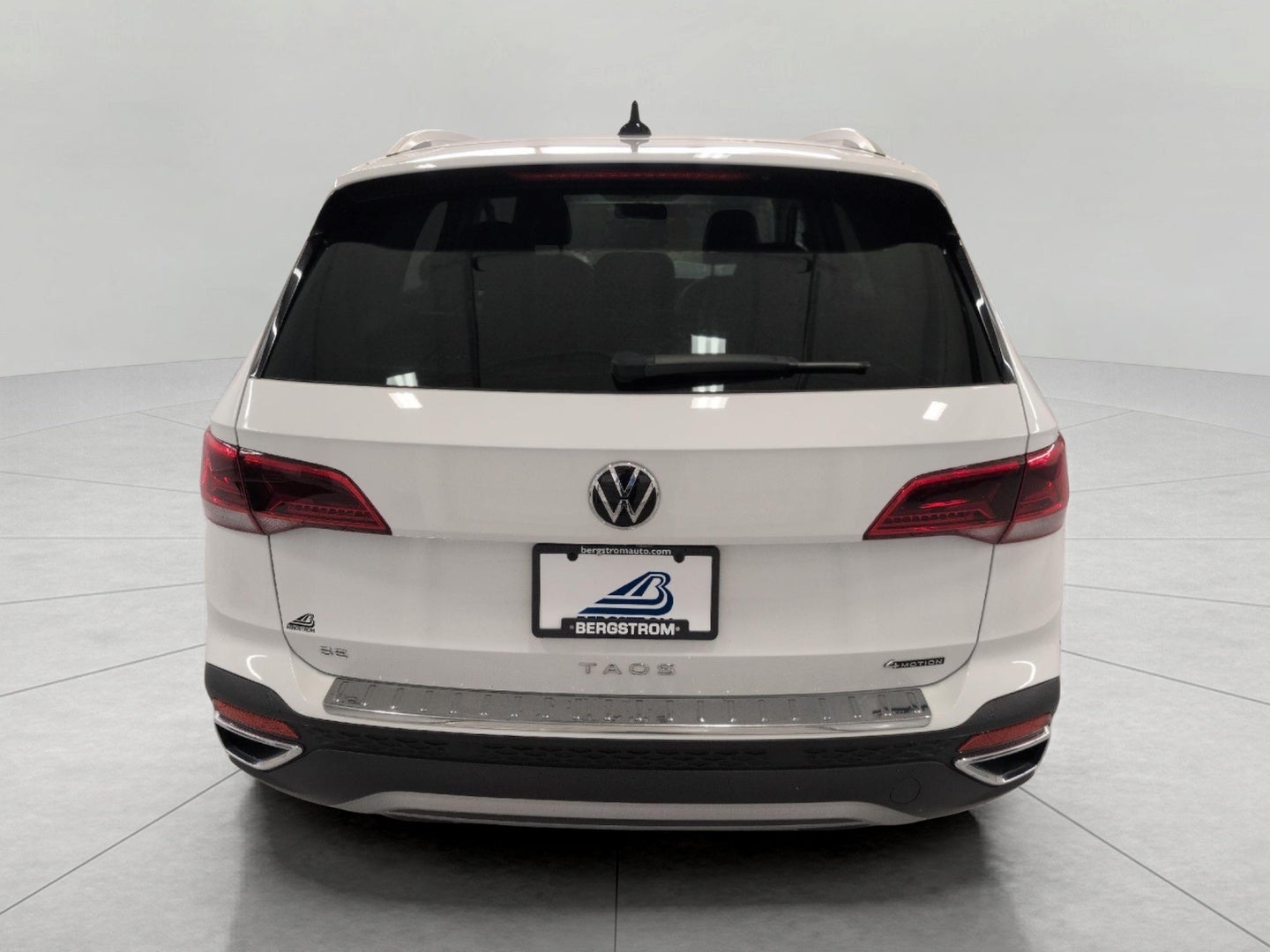 2022 Volkswagen Taos SE 4MOTION