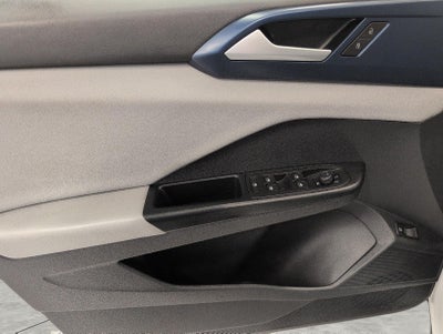 2022 Volkswagen Taos SE 4MOTION