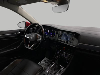 2023 Volkswagen Jetta SE Auto