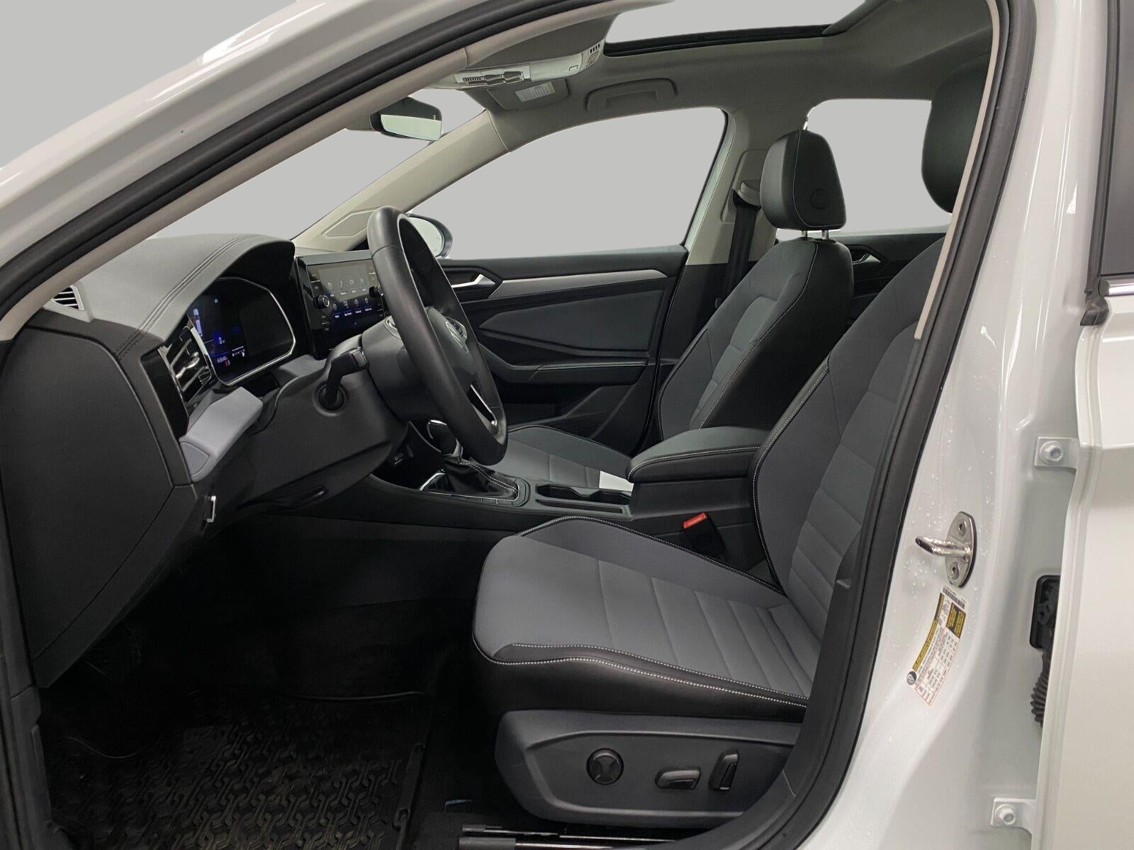 2026 Volkswagen Jetta SE Auto