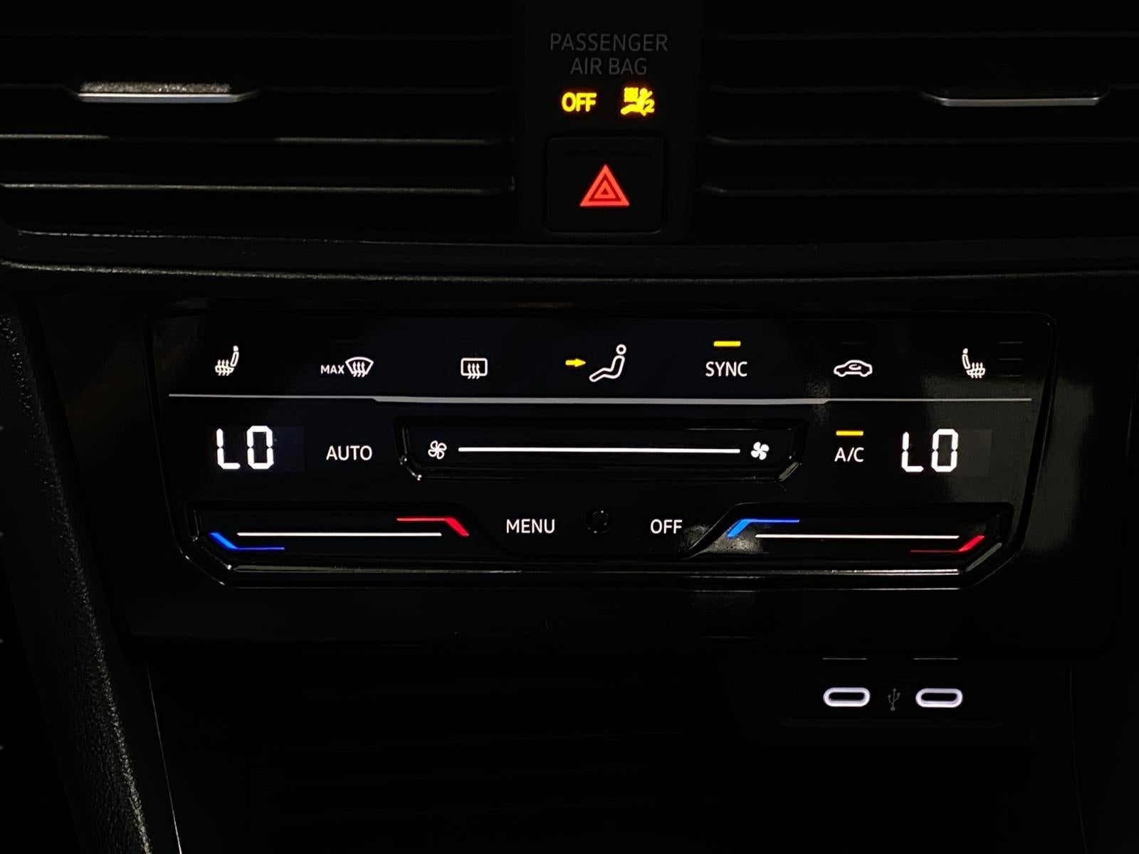 2025 Volkswagen Jetta SE Auto