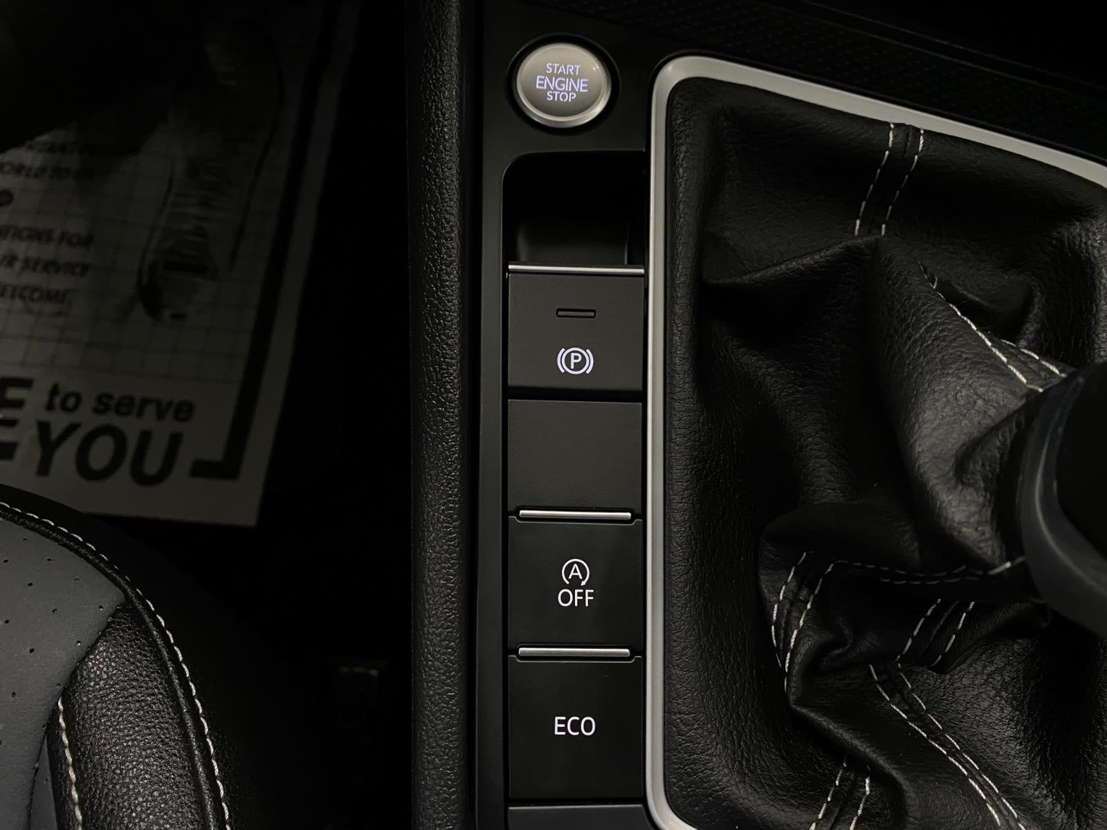 2025 Volkswagen Jetta SE Auto