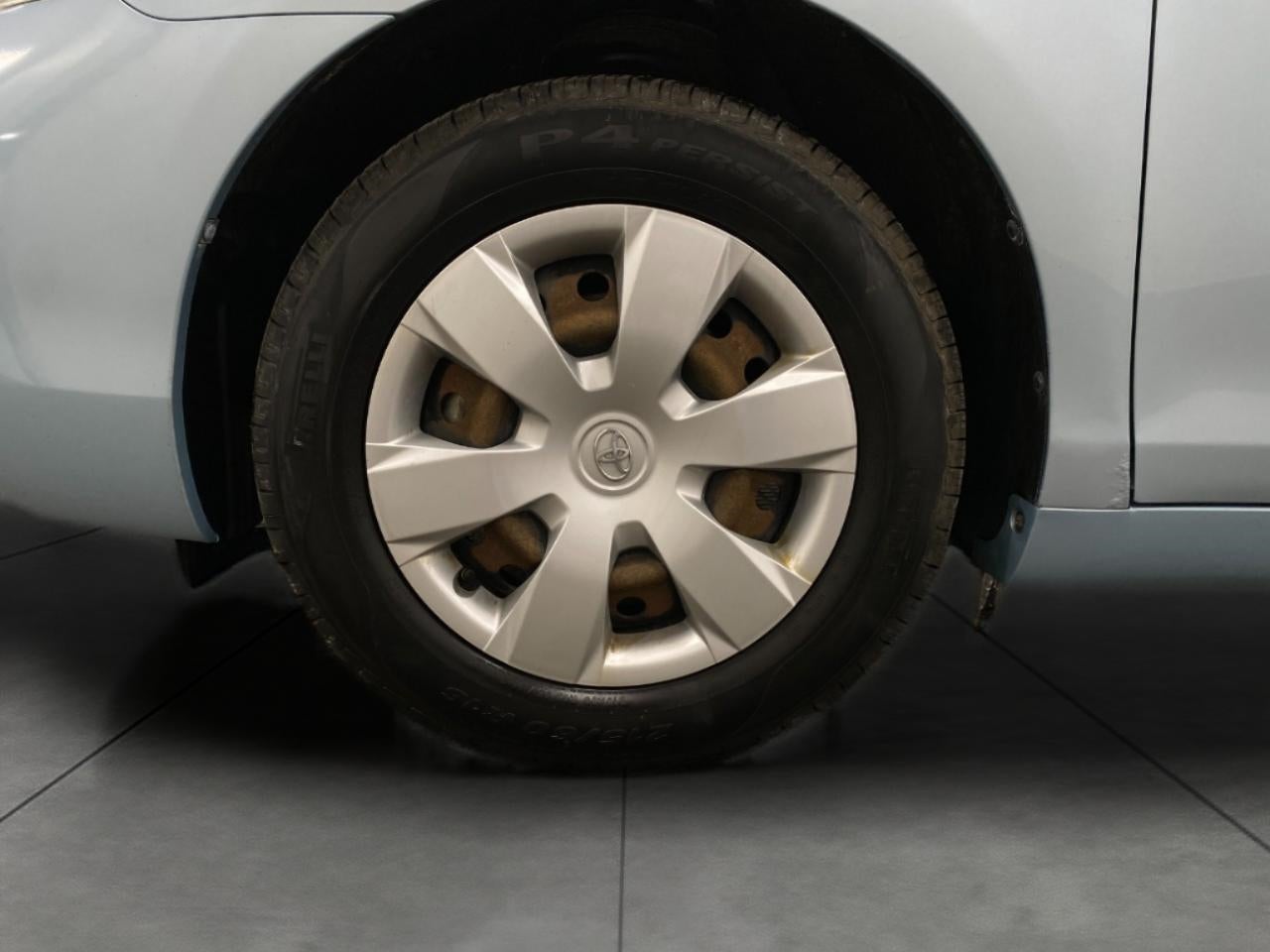 2009 Toyota Camry 4dr Sdn I4 Auto LE