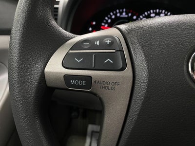 2009 Toyota Camry 4dr Sdn I4 Auto LE