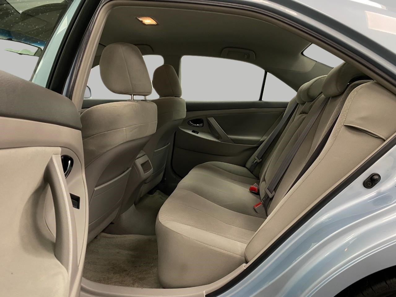 2009 Toyota Camry 4dr Sdn I4 Auto LE