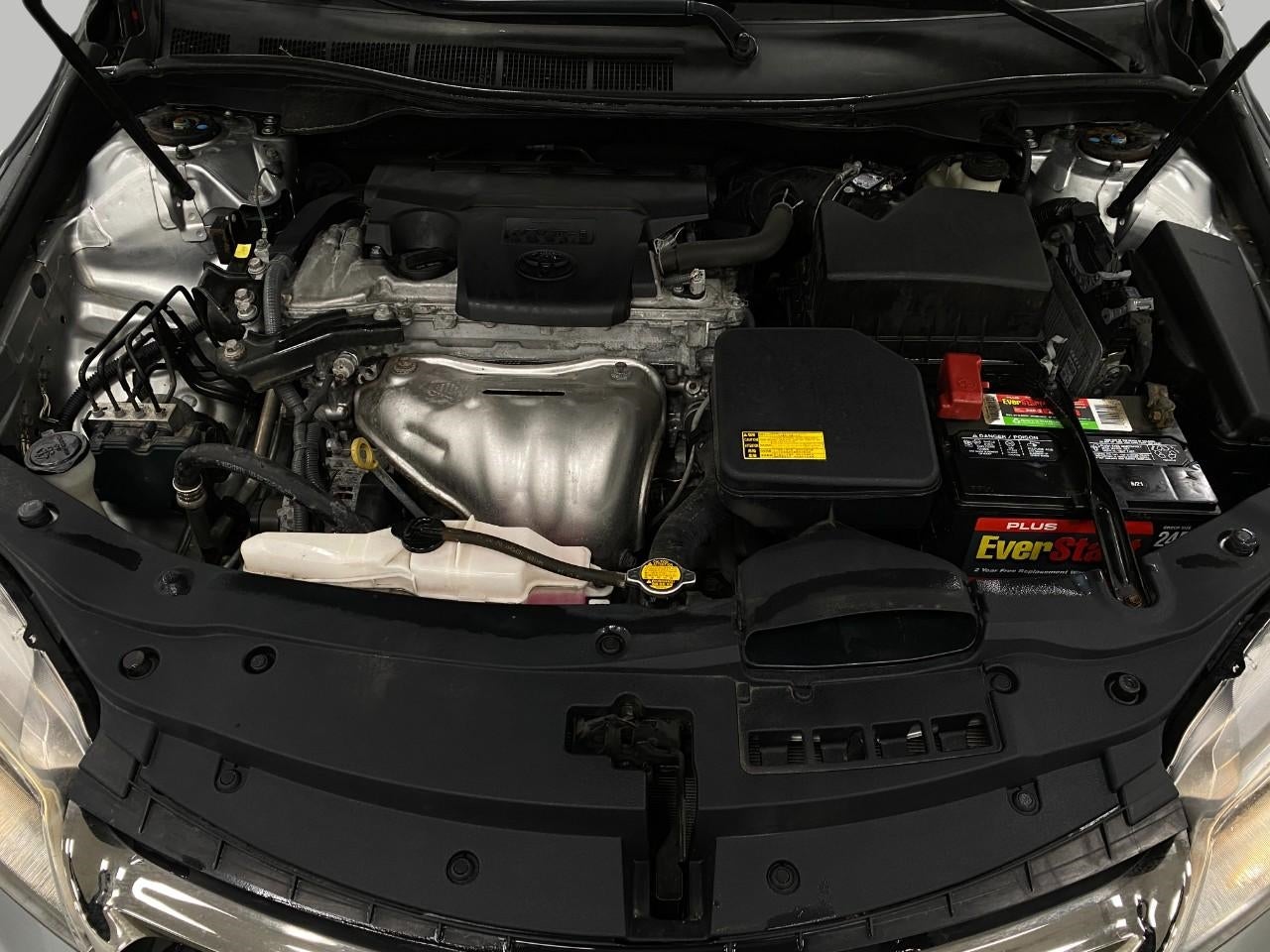 2015 Toyota Camry 4dr Sdn I4 Auto SE