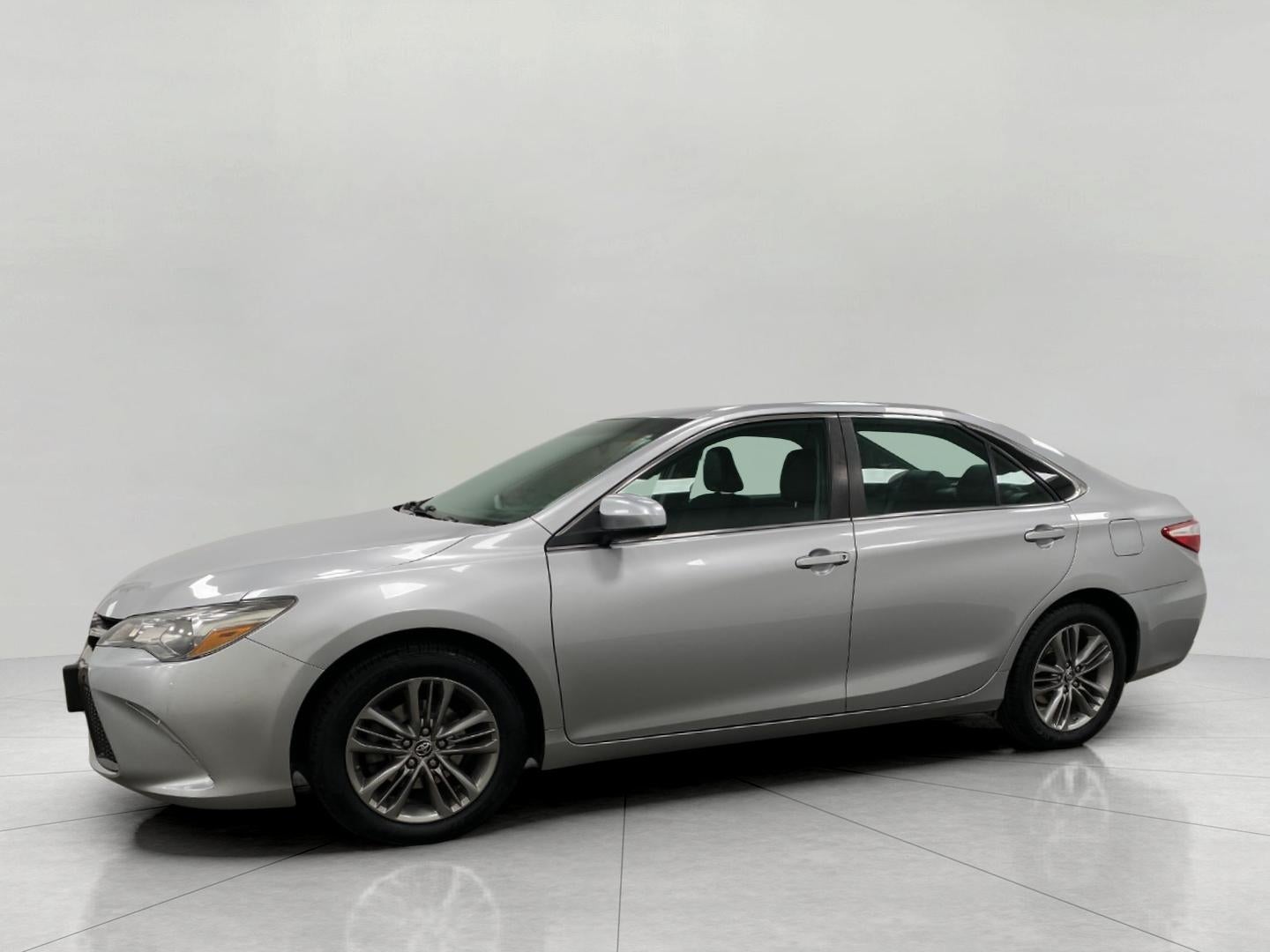 2015 Toyota Camry 4dr Sdn I4 Auto SE
