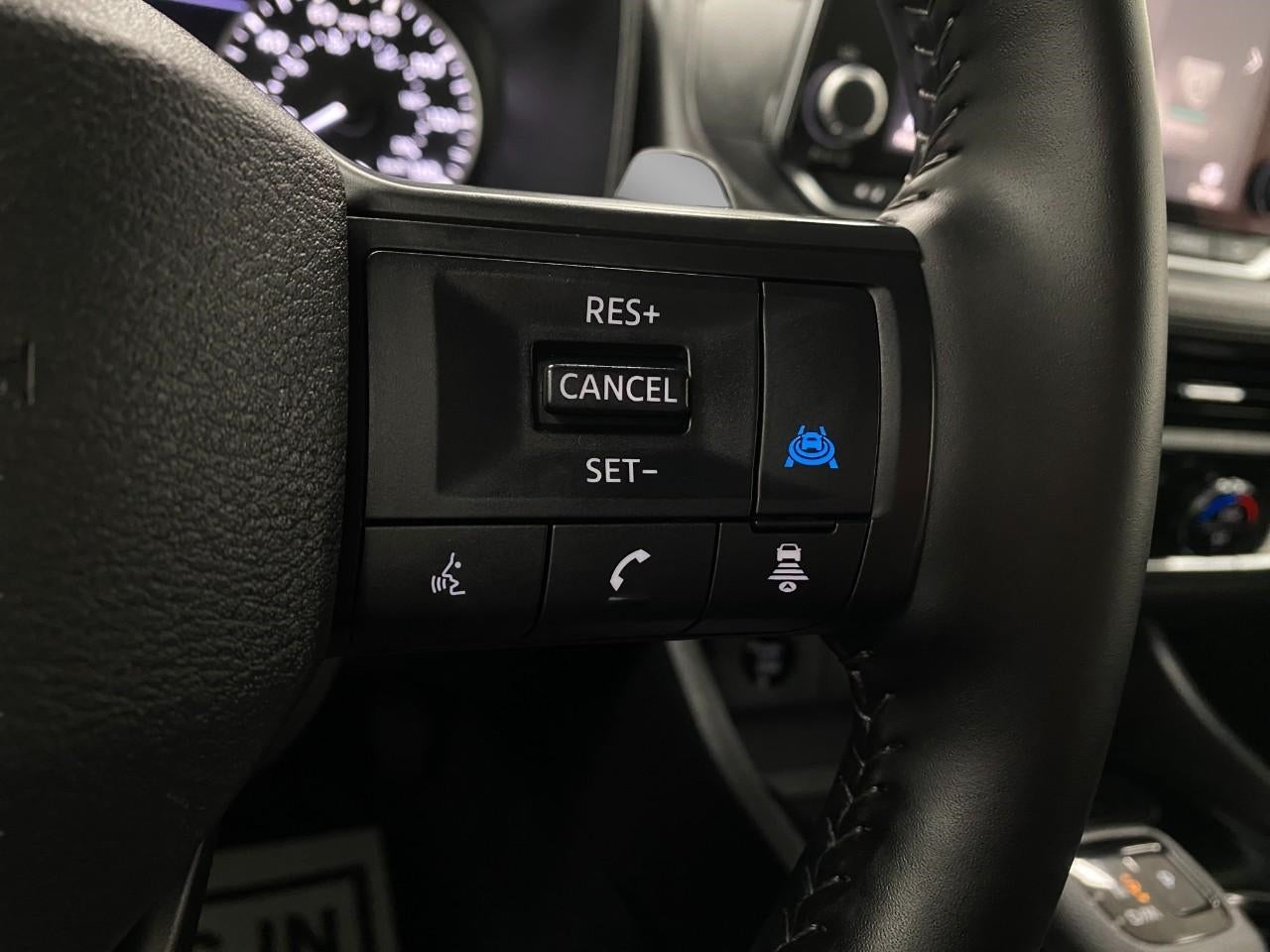 2025 Nissan Rogue AWD SV