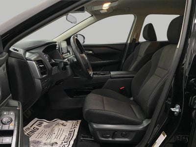 2025 Nissan Rogue AWD SV