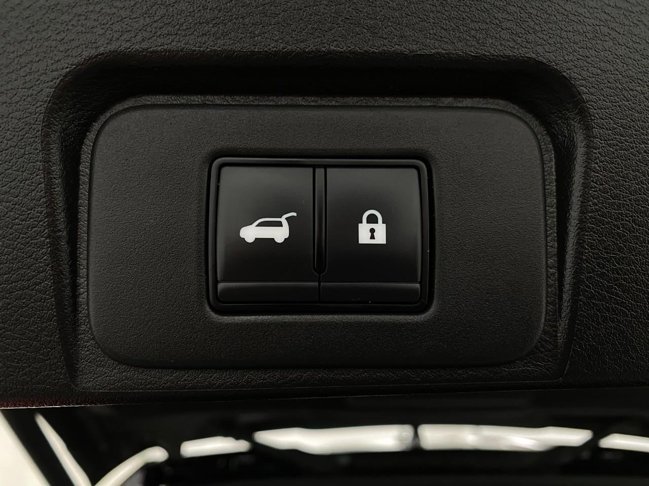 2025 Nissan Rogue AWD SV