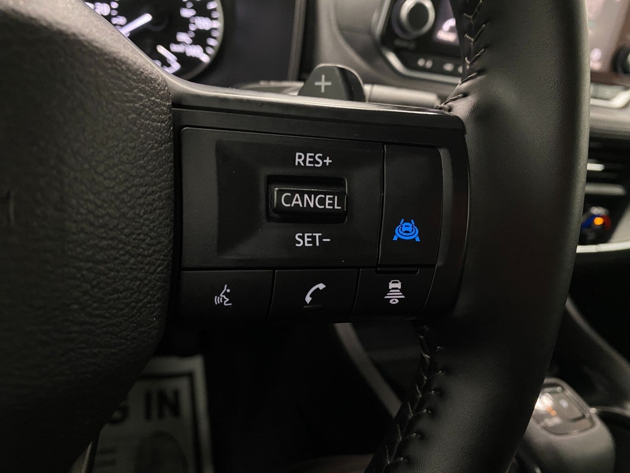 2025 Nissan Rogue AWD SV