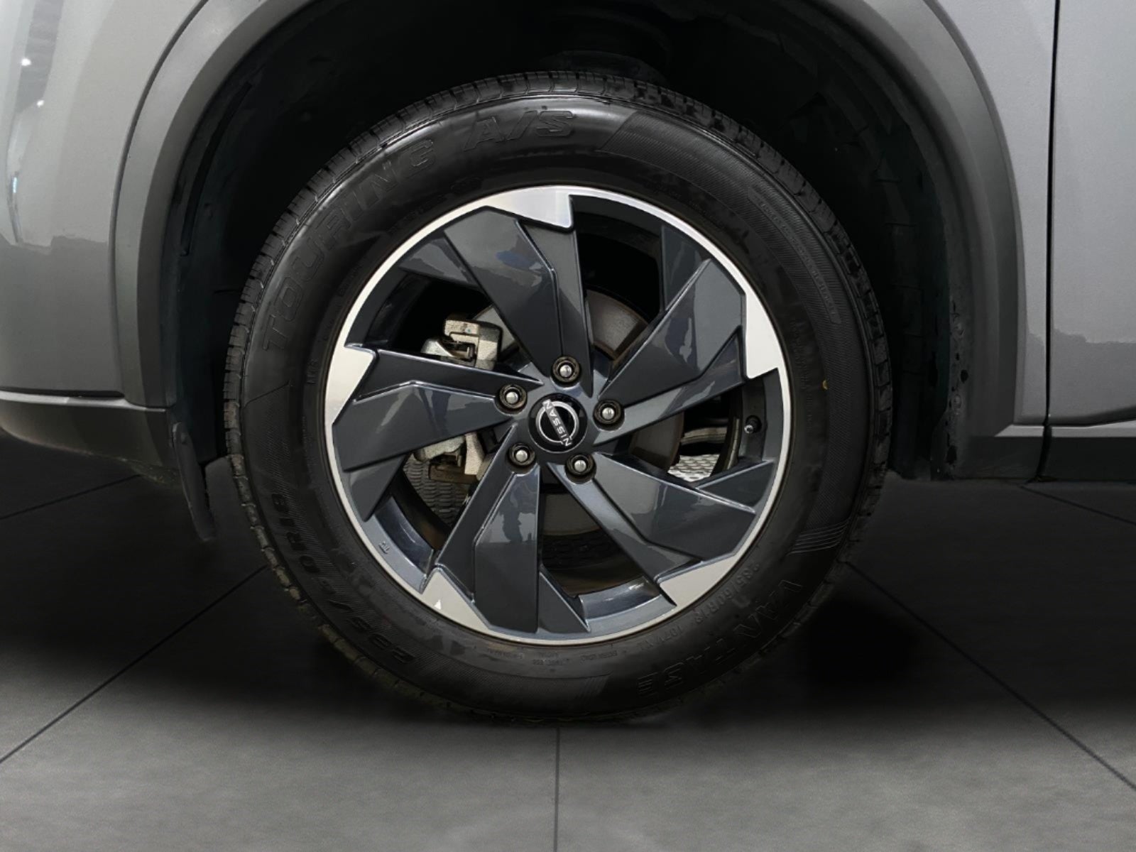 2025 Nissan Rogue AWD SV