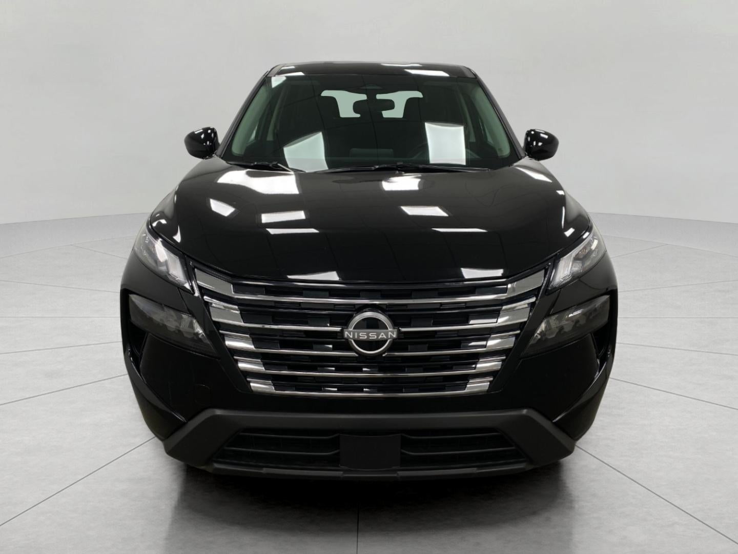 2025 Nissan Rogue AWD SV