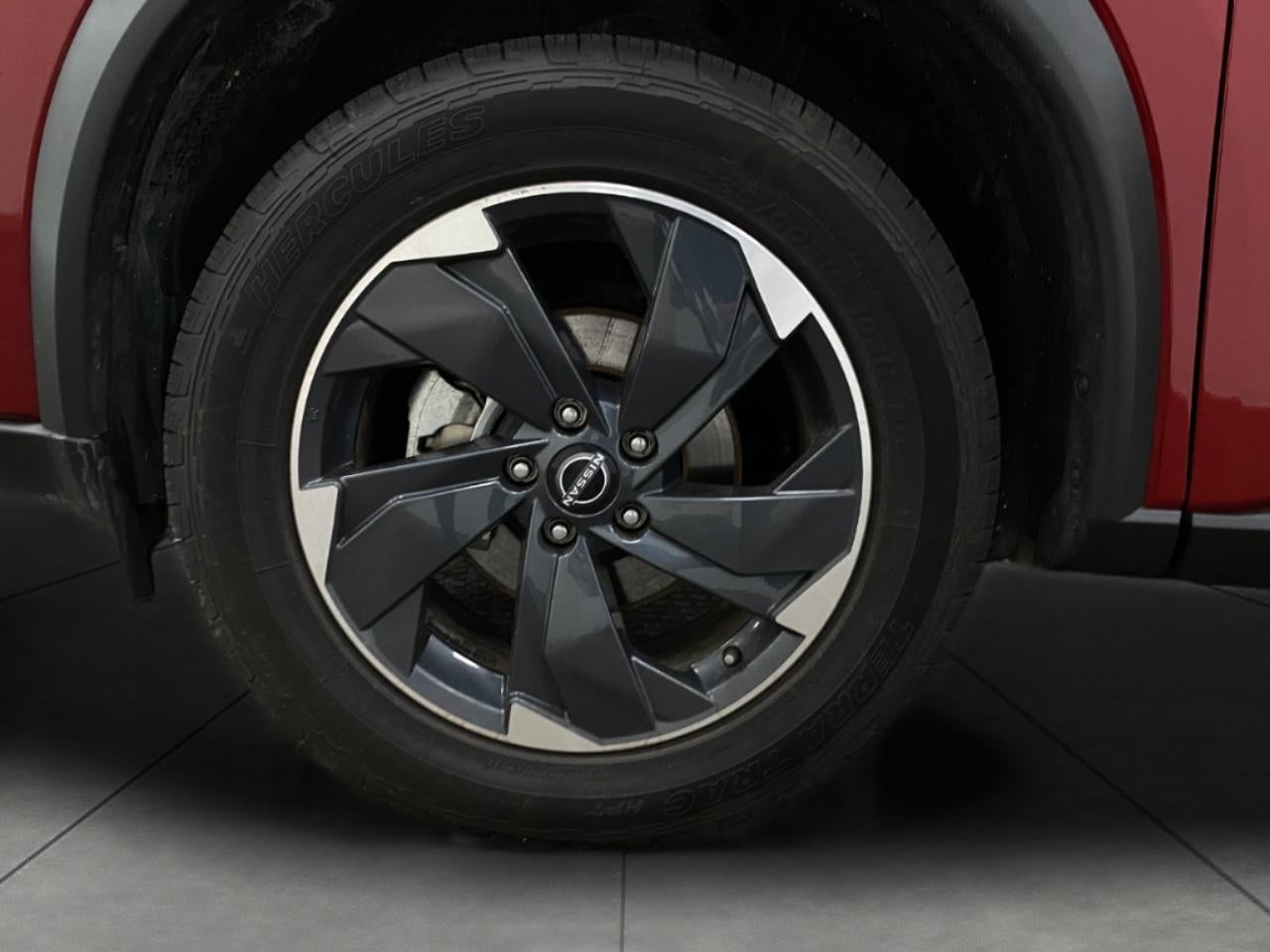 2025 Nissan Rogue AWD SV