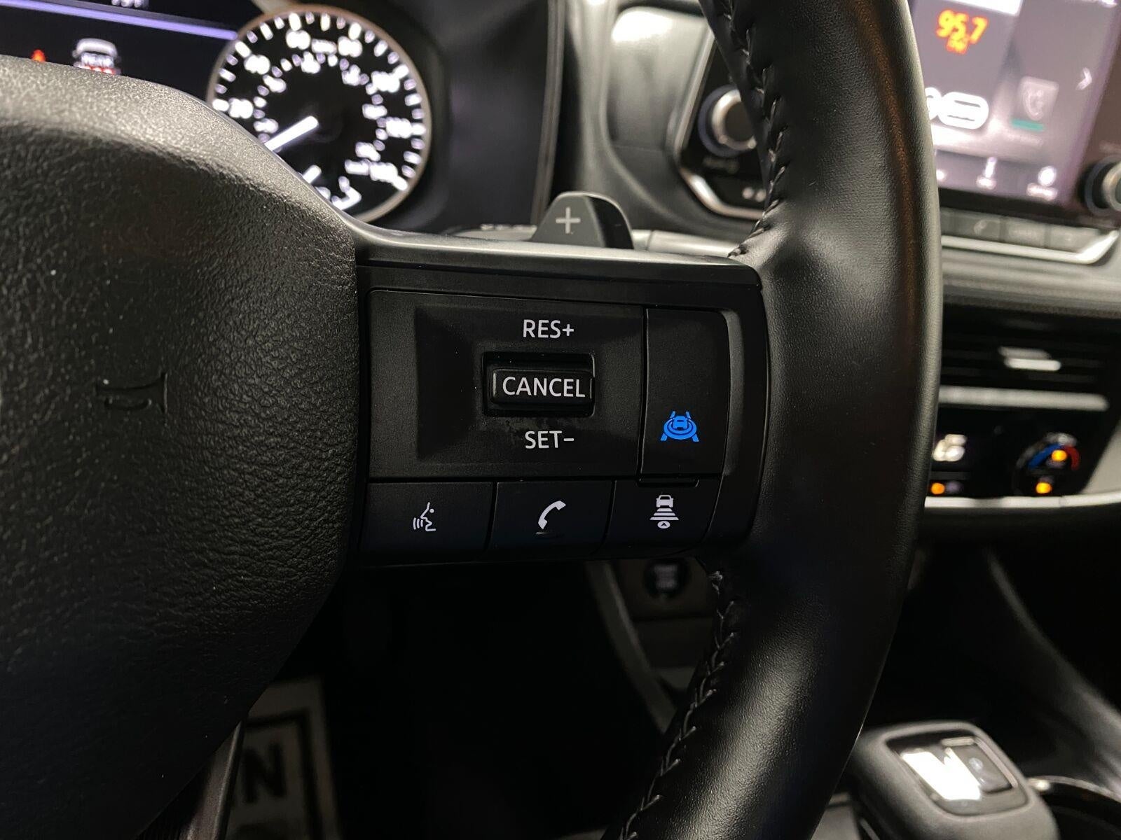 2025 Nissan Rogue AWD SV