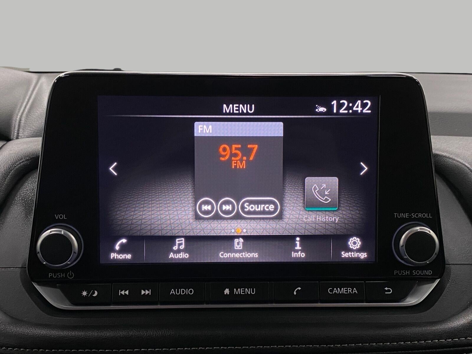 2025 Nissan Rogue AWD SV