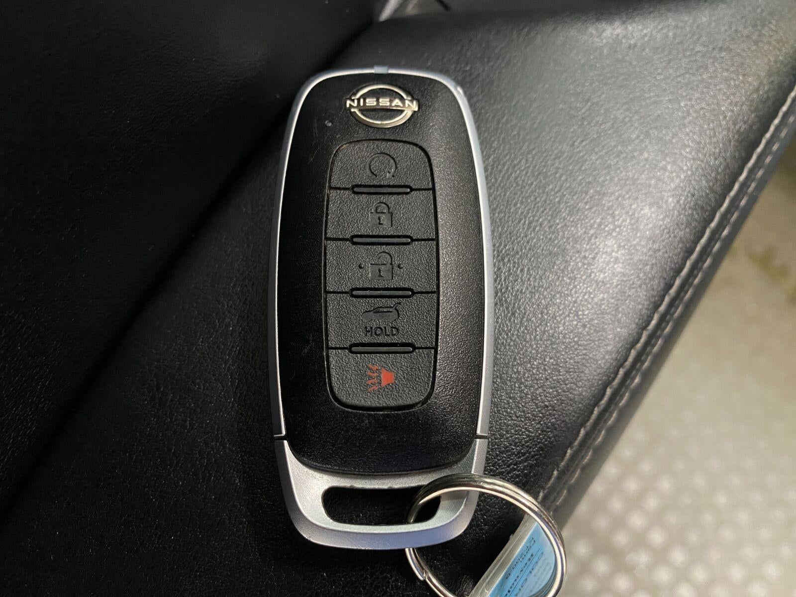 2025 Nissan Rogue AWD SV