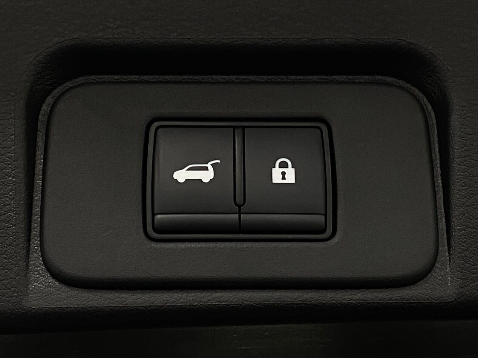 2025 Nissan Rogue AWD SV