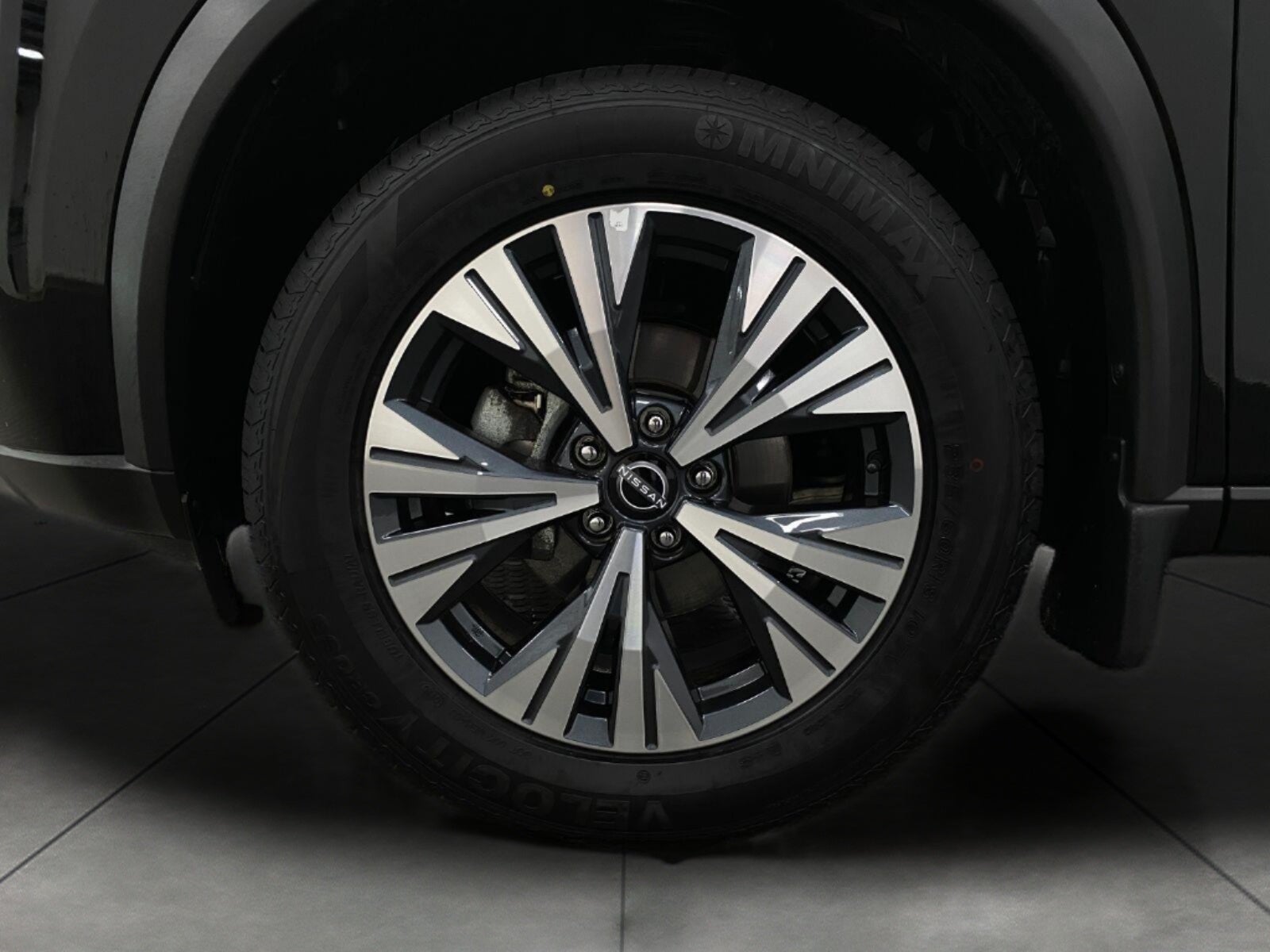 2023 Nissan Rogue AWD SV
