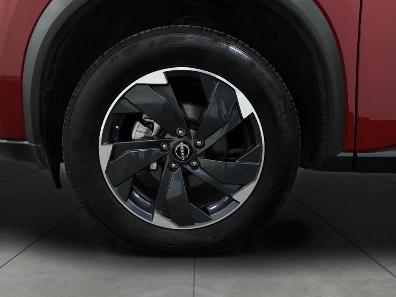 2025 Nissan Rogue AWD SV