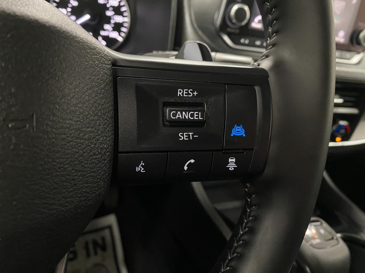 2025 Nissan Rogue AWD SV