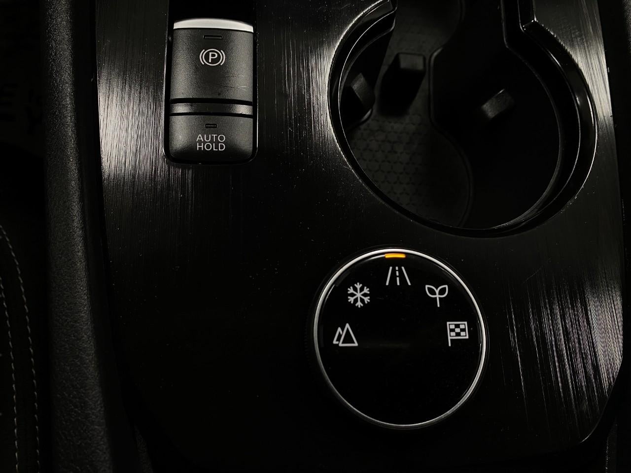 2025 Nissan Rogue AWD SV