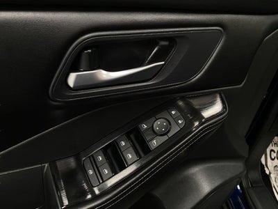 2025 Nissan Rogue AWD SV