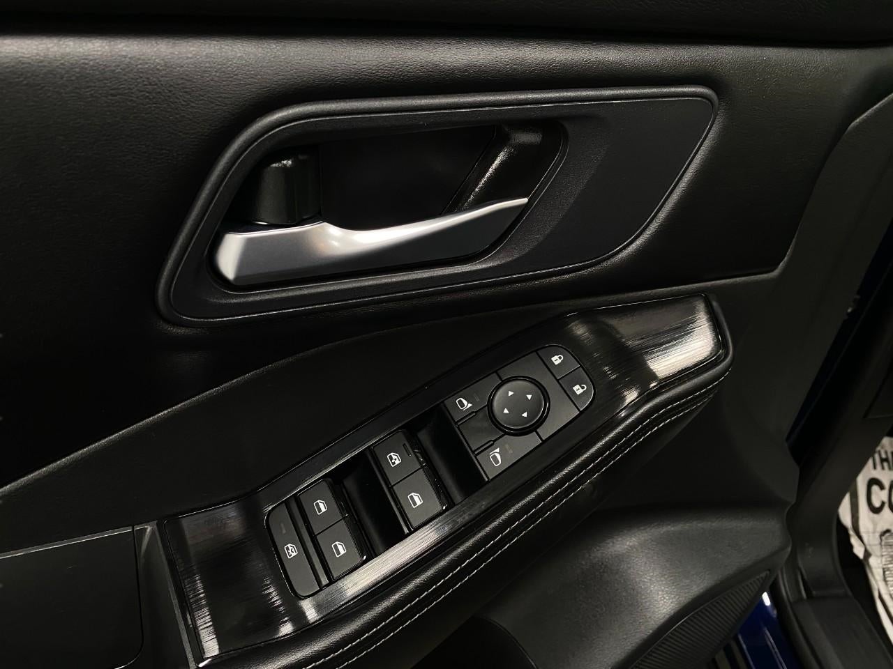 2025 Nissan Rogue AWD SV