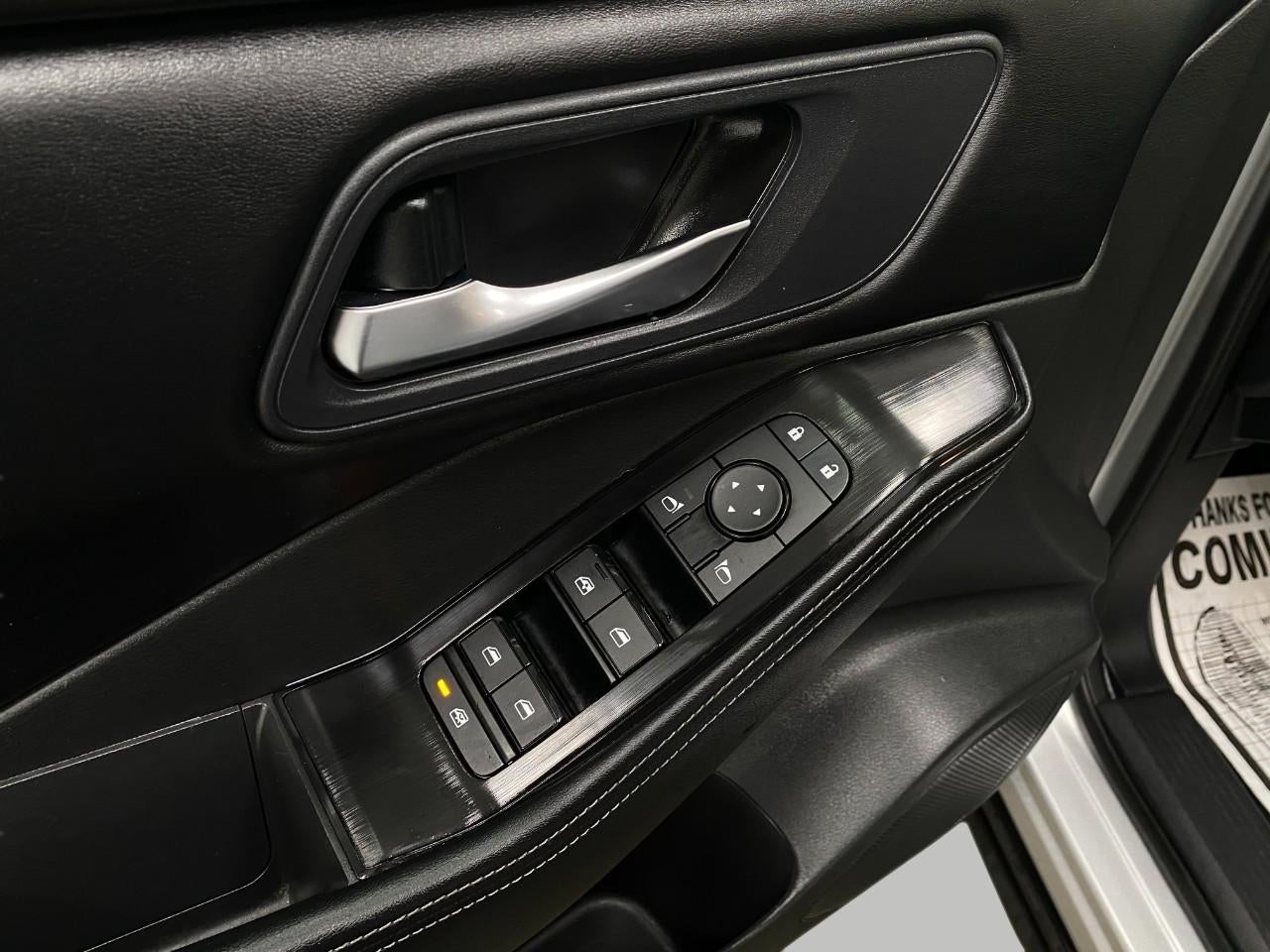 2025 Nissan Rogue AWD SV